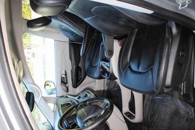 2020 Chrysler Pacifica Touring L