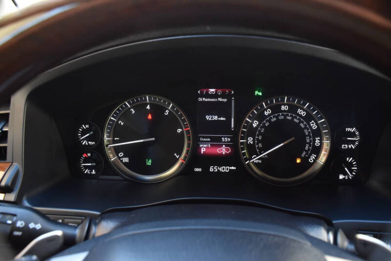 2018 Lexus LX 570 Three-Row
