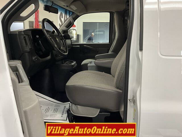 2017 Chevrolet Express 2500