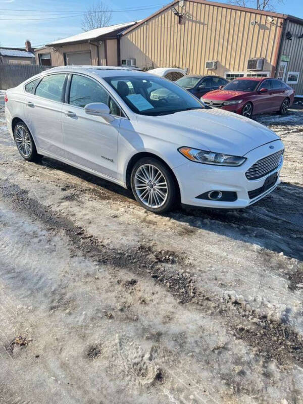 2014 Ford Fusion Hybrid SE