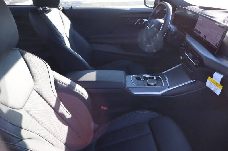 2025 BMW 2 Series 230i xDrive