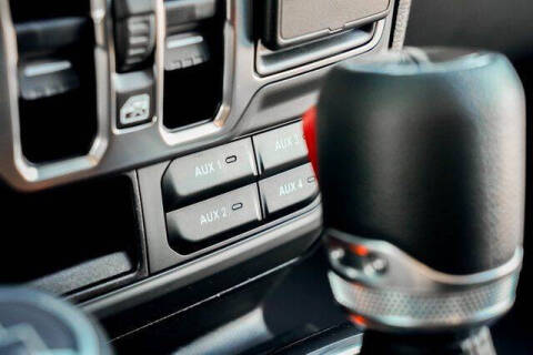 2025 Jeep Gladiator NightHawk