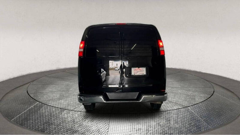 2017 Chevrolet Express 2500