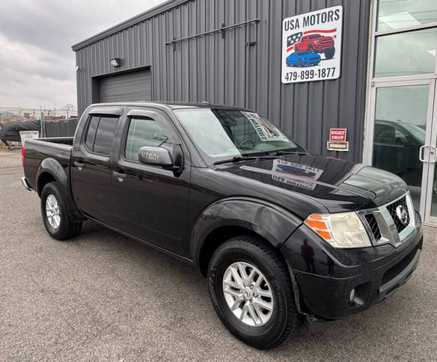 2015 Nissan Frontier SV's photo