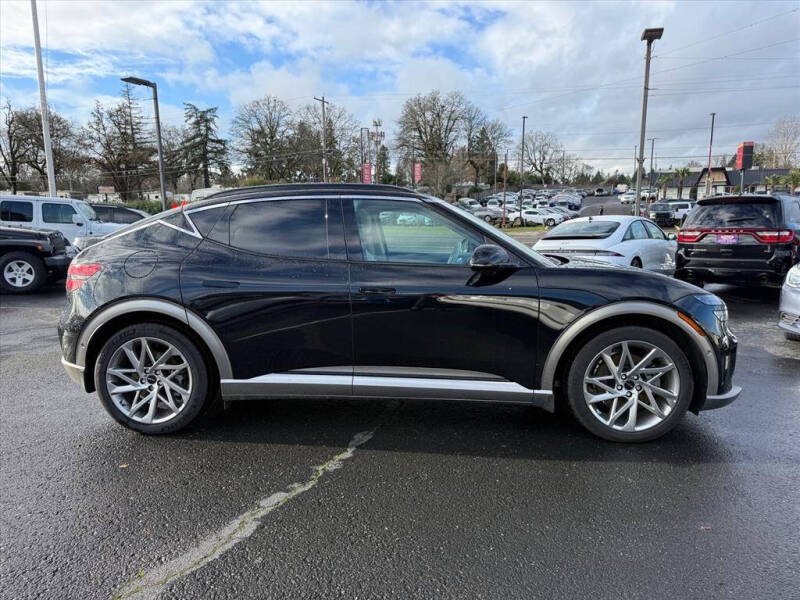 2024 Genesis GV60 Advanced