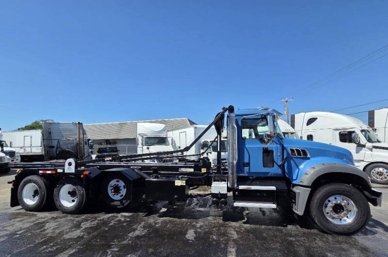 2019 Mack Granite 84FR
