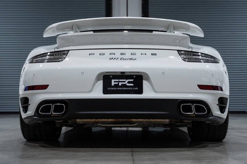 2015 Porsche 911 Turbo