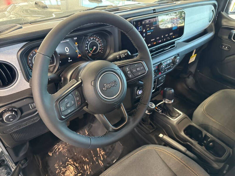 2025 Jeep Gladiator Sport