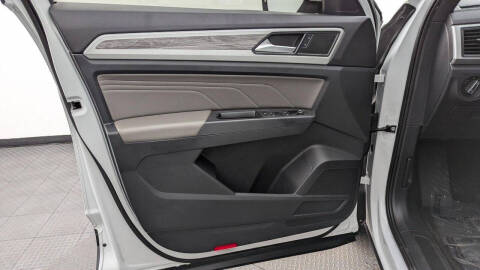 2022 Volkswagen Atlas Cross Sport SE 4Motion