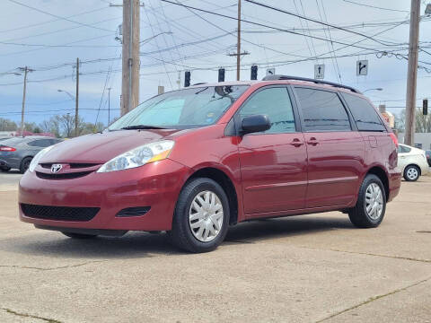 2010 Toyota Sienna for sale at Reliable Cars LLC in Evansville IN