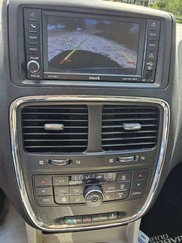 2013 Dodge Grand Caravan Crew