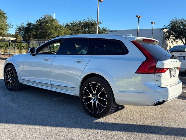 2018 Volvo V90 Cross Country 3