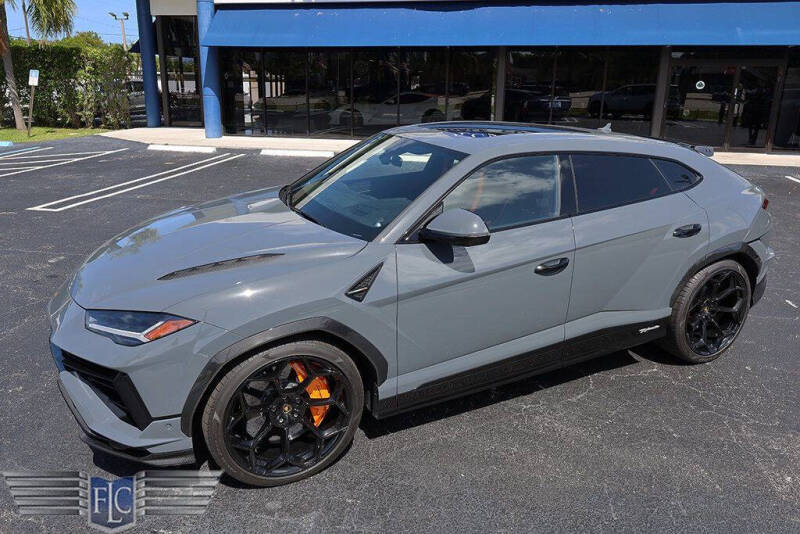 2024 Lamborghini Urus Performante