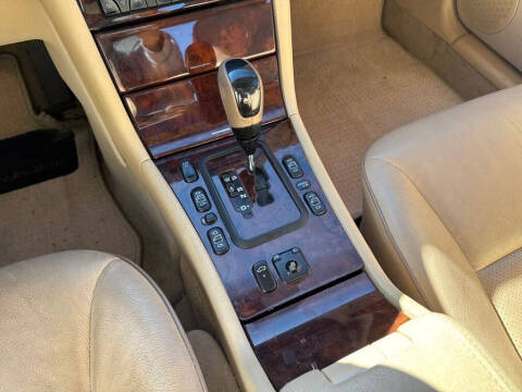 2001 Mercedes-Benz E-Class E 320