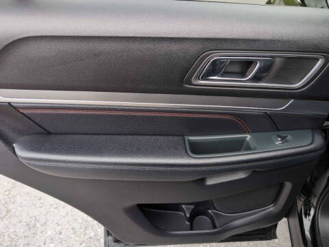2018 Ford Explorer Sport