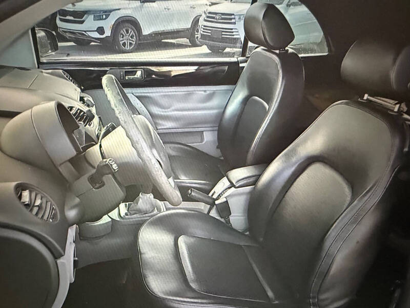 2005 Volkswagen New Beetle Convertible GLS 1.8T