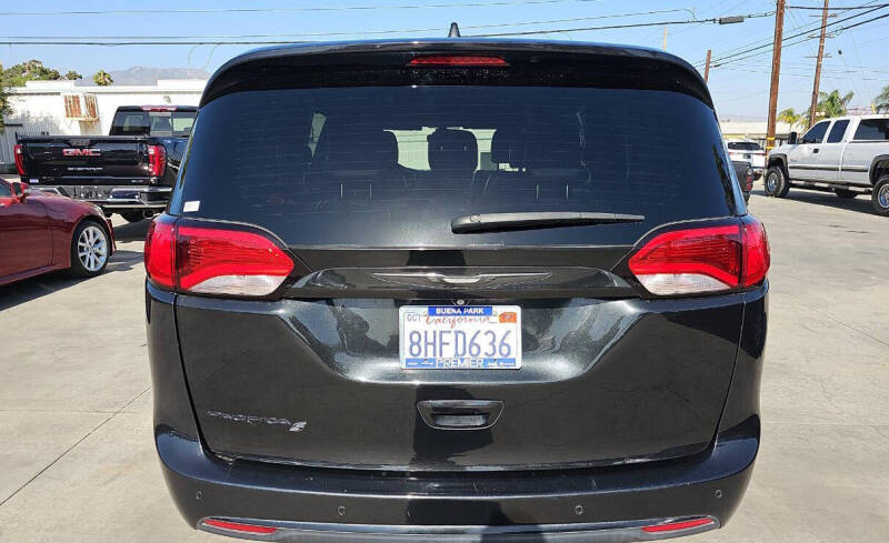 2018 Chrysler Pacifica Touring L