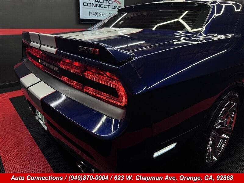 2014 Dodge Challenger SRT8