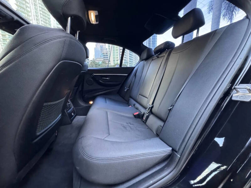 2018 BMW 3 Series 330i