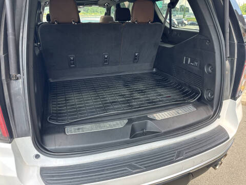 2021 Chevrolet Suburban High Country