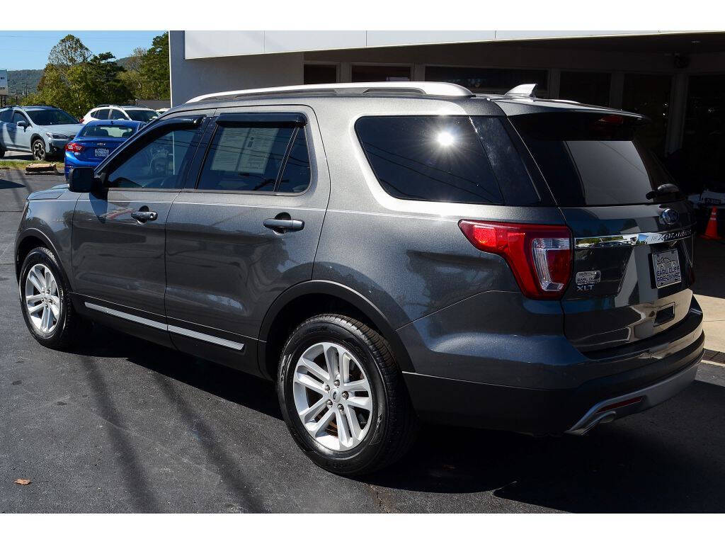 2017 Ford Explorer for sale at EARL DUFF PRE-OWNED CENTER in Harriman, TN