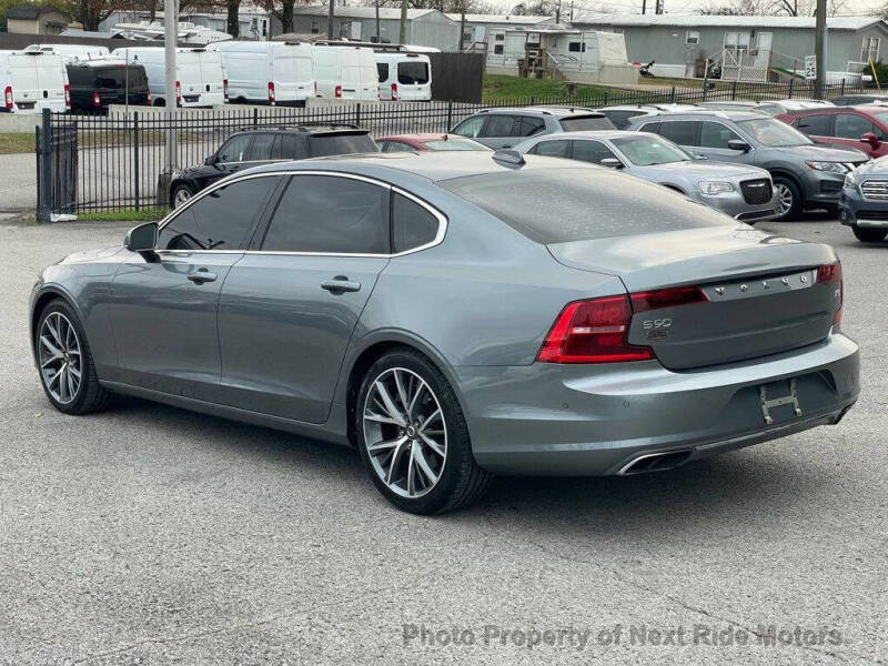 2018 Volvo S90 T5 Momentum
