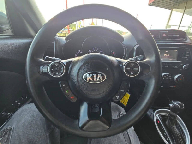 2016 Kia Soul +