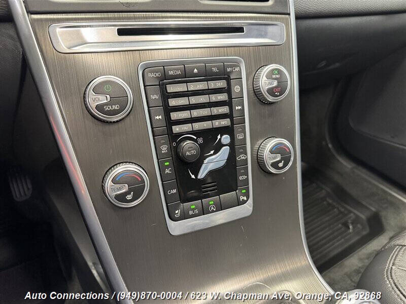 2016 Volvo XC60 T5 Drive-E Premier