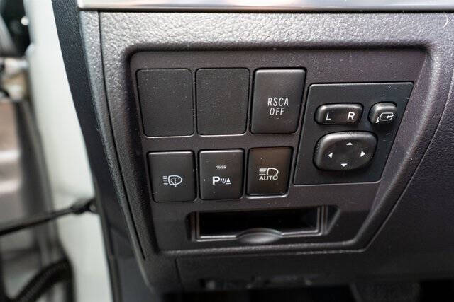 2016 Toyota Land Cruiser