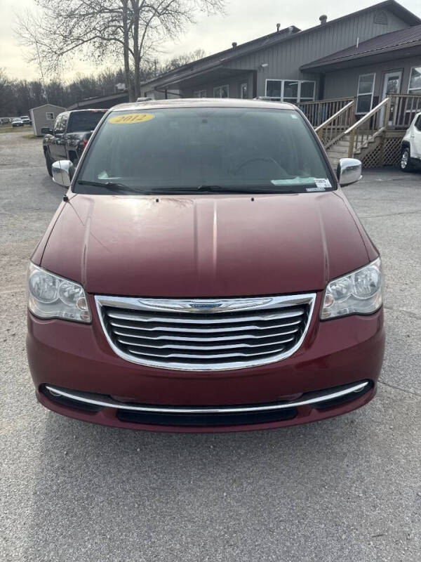 2012 Chrysler Town and Country Touring-L