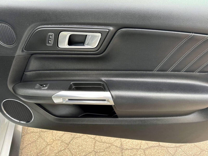 2022 Ford Mustang