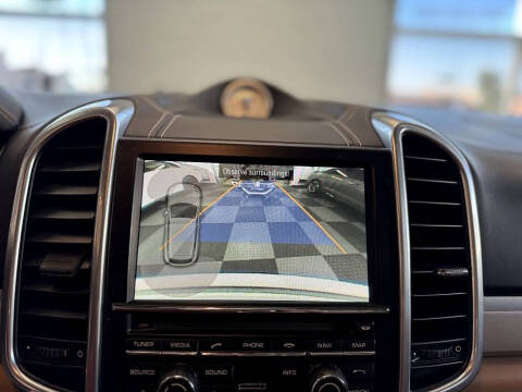 2014 Porsche Cayenne GTS