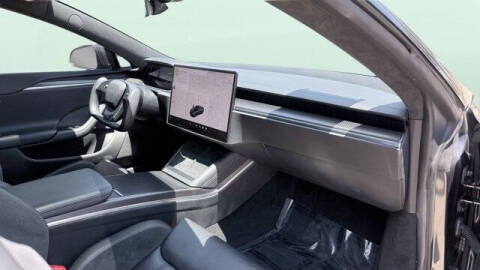 2025 Tesla Model S Plaid