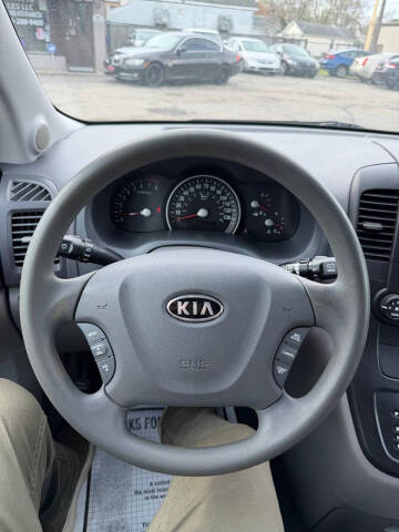 2012 Kia Sedona LX