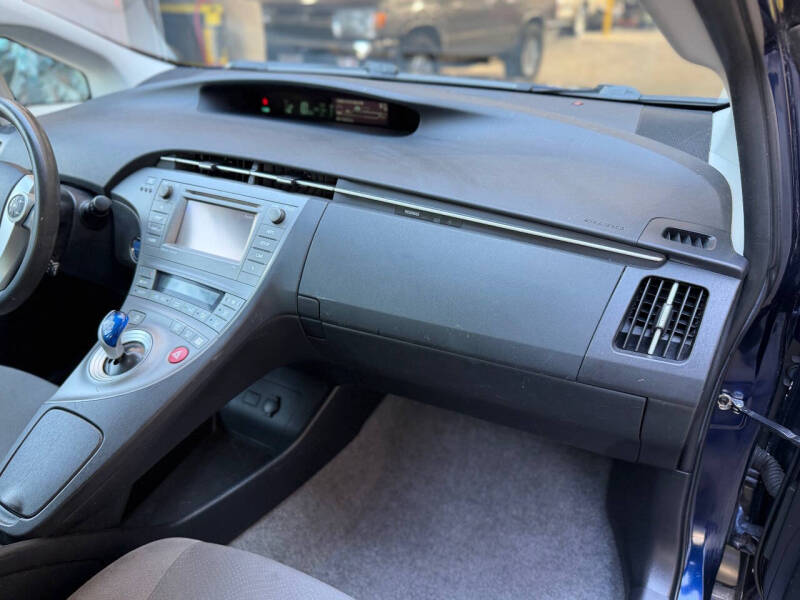 2013 Toyota Prius One - Photo 20
