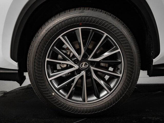 2026 Lexus NX 450h+ Luxury