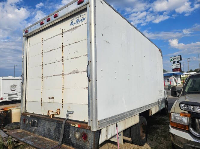 2002 Ford E-Series E-350 SD