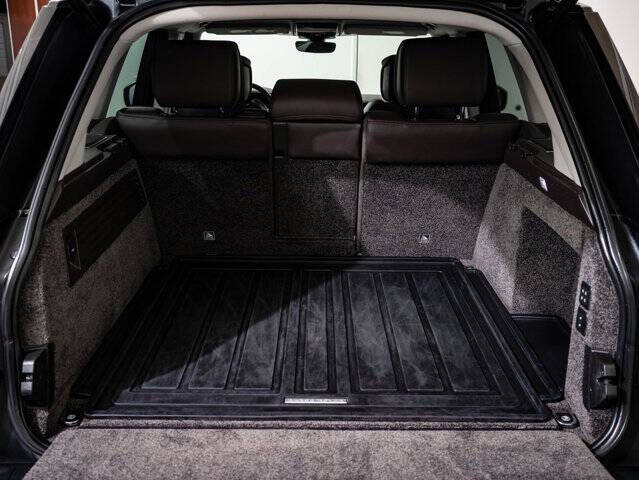 2021 Land Rover Range Rover P525 HSE Westminster Edition