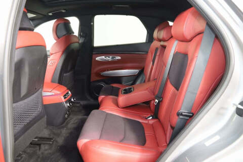 2023 Genesis GV70 2.5T Standard