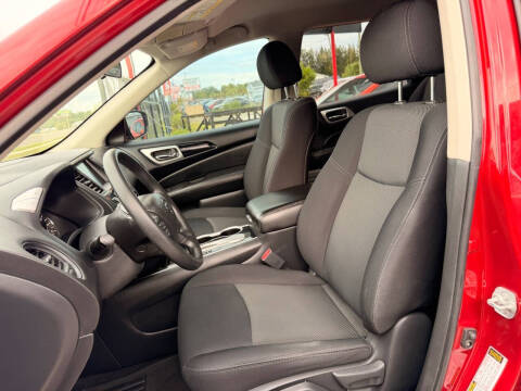 2018 Nissan Pathfinder S
