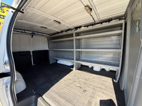 2022 Chevrolet Express 2500