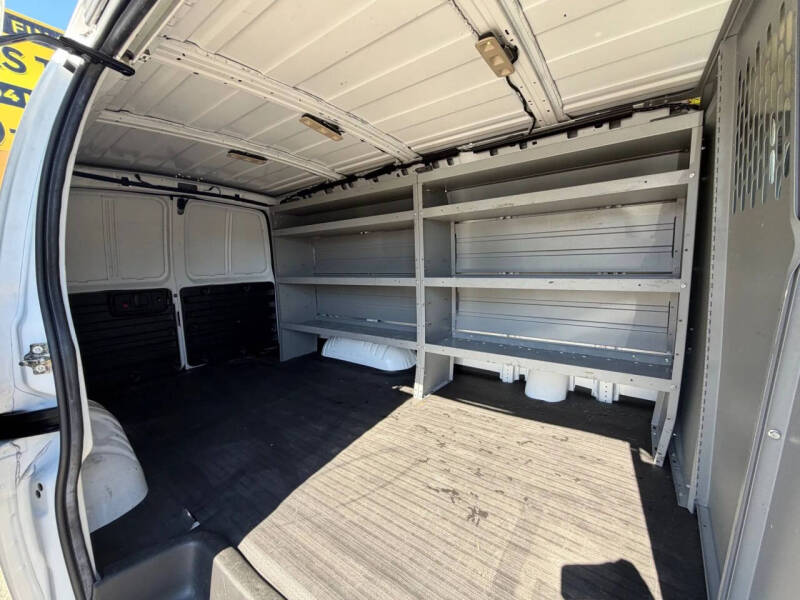 2022 Chevrolet Express 2500