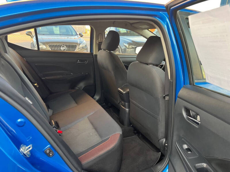 2020 Nissan Versa SR