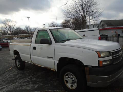 2005 Chevrolet Silverado 2500HD for sale at Liberty Auto Show in Toledo OH