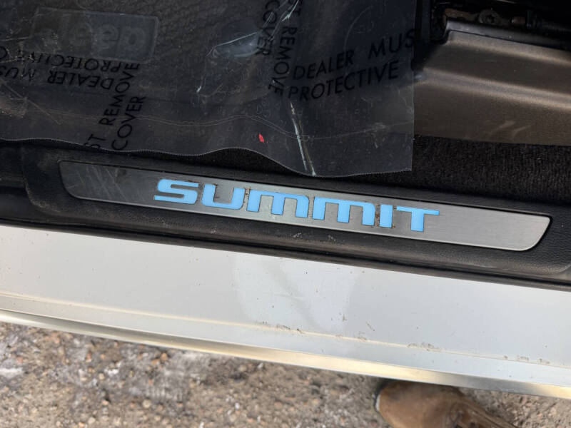 2017 Jeep Grand Cherokee Summit