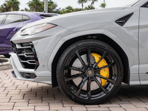 2022 Lamborghini Urus