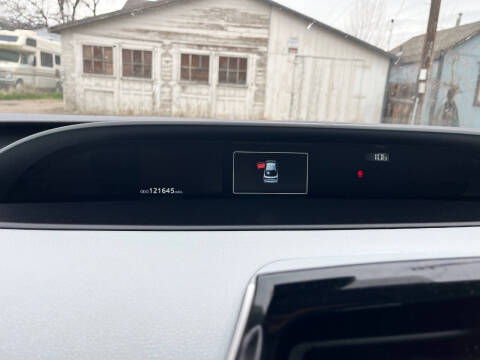 2022 Toyota Prius LE