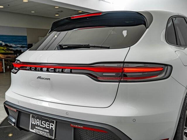 2026 Porsche Macan