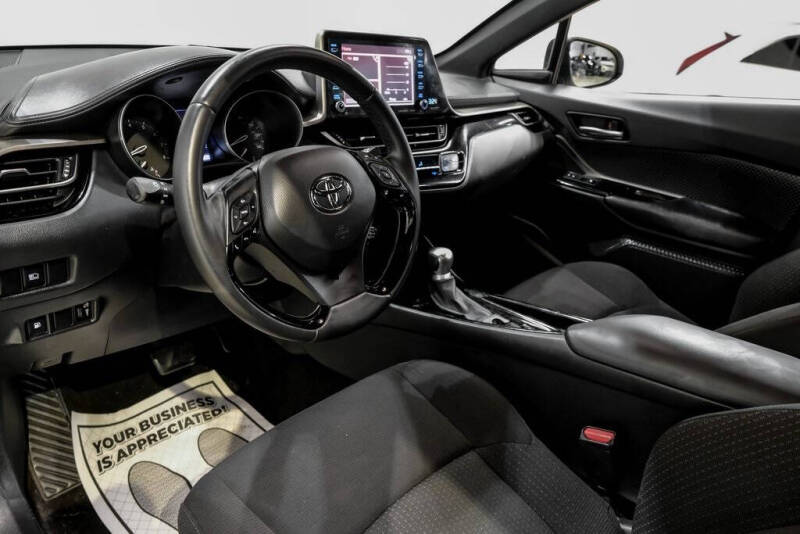 2019 Toyota C-HR XLE