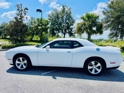 2022 Dodge Challenger SXT